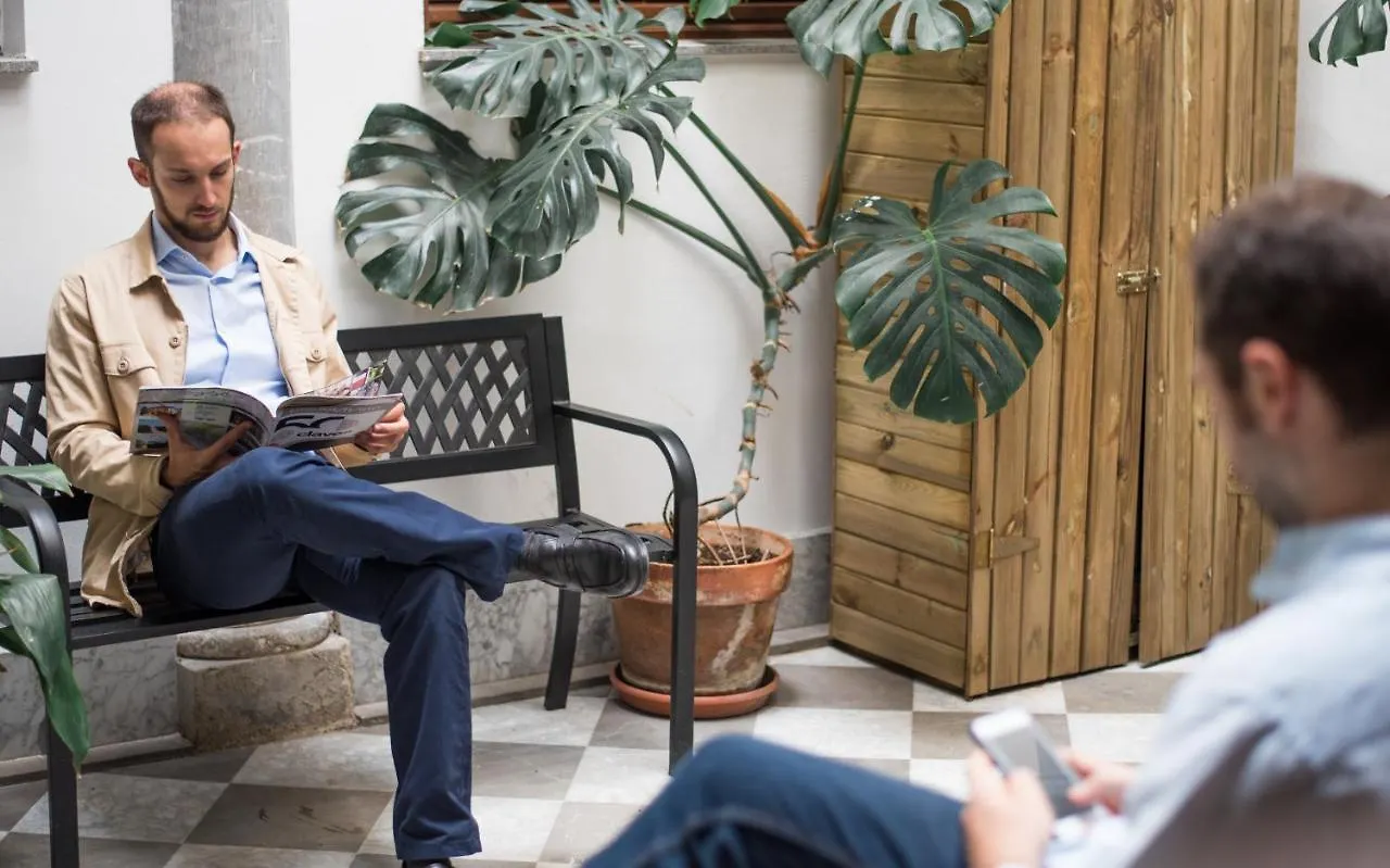 Tuguest Al Andalus Apartments Granada